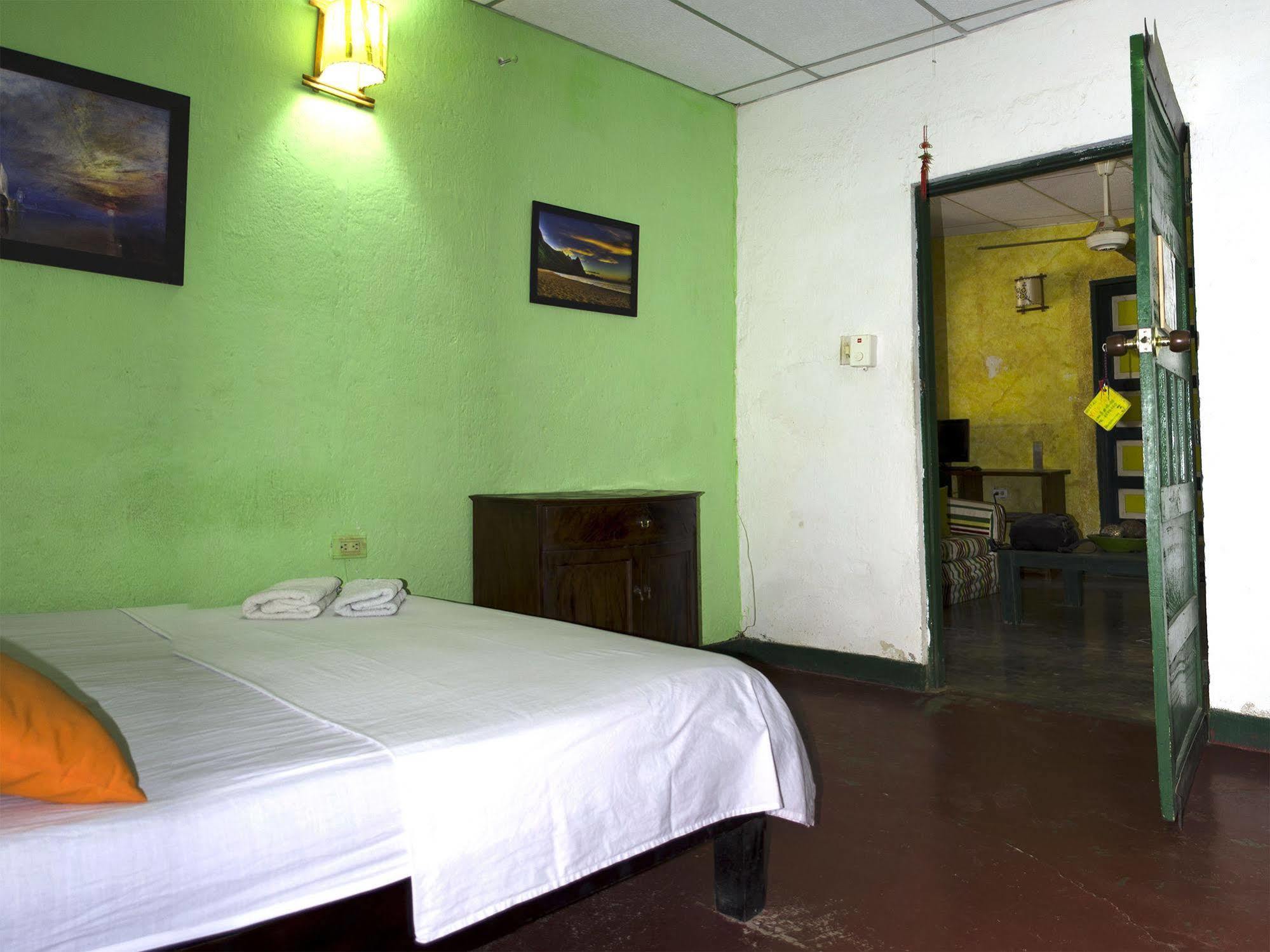 Hostel Villa Mary タガンガ エクステリア 写真